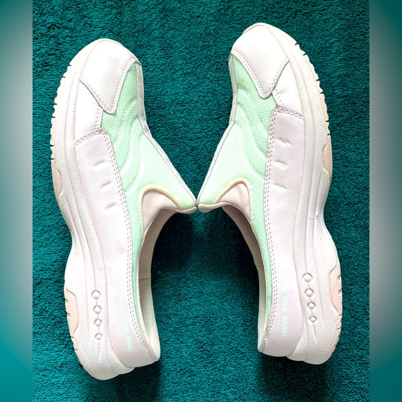 EASY SPIRIT “Move For Pink” Limited Edition White-Pink Travel Time Clogs, 8.5M - Picture 3 of 15